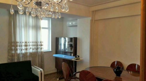 Сдам, 3 комнаты, возле Бульвара и Hilton